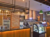 Carlosta Hotel Hotels in Ormoc