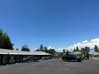 Western Village Inn-Newly Renovated - parking