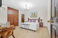 Nico Hotel Các khách sạn gần Paseo Andaria
