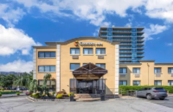 Comfort Inn Edgewater on Hudson River Hotels near George Washington Bridge