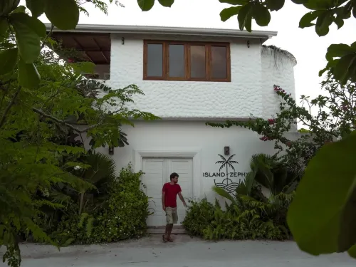 Island Zephyr Hotels in Goidhoo