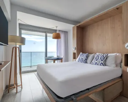 Pierre & Vacances Blanes Playa Hoteles en Blanes