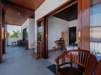 28 Degrees Lembongan Отели рядом с достопримечательностью «Пляж Лебао»