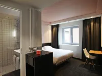 Hotel Van Belle Hotels near Metro Etangs Noirs