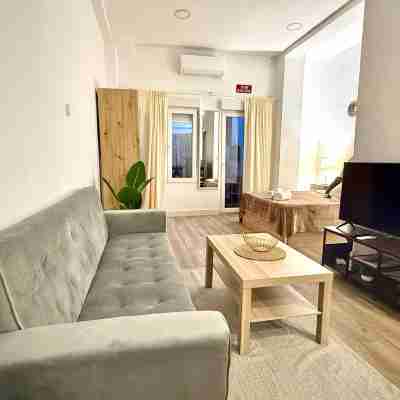 Madrid Studio with Private Terrace near Metropolitano Stadium, IFEMA & Airport Rooms