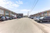 The Crest - Hampton Beach - parking
