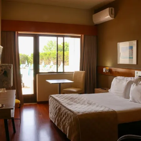 Hotel Meia Lua