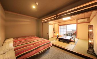 2. Yururi N..