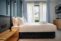 Bob W Akadimia Athens