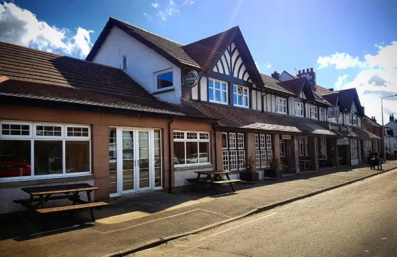 潘繆爾阿姆斯酒店