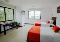 Hotel Pinares Plaza