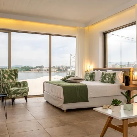 Kalamaki Luxury Suites