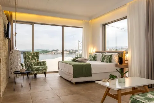 Kalamaki Luxury Suites - 4-Star