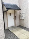 6 Varis Apartments