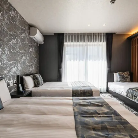Grand Base Mojiko Ekimae Отели рядом с достопримечательностью «Железнодорожная станция Модзико»