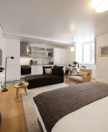 Lisbon Serviced Apartments - Baixa Castelo Отели рядом с достопримечательностью «Триумфальная Арка на руа Аугушта»