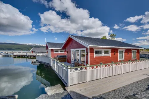 Garsnes Brygge Hotels in Lavangen