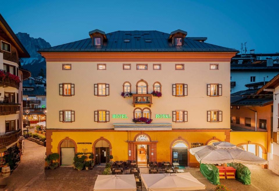 hotel overview picture