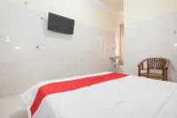 RedDoorz Syariah at Sedati