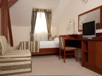 Amigo City Centre Hotels near Lucerna