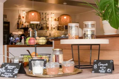 The Originals City, Hôtel le Beaujoire, Nantes Отели рядом с достопримечательностью «Le port aux cerises»