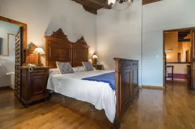 Hotel Los Leones - Adults Only