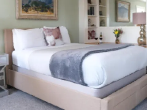 The Landmark Inn on Orcas Island Hotels in Eastsound