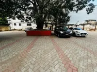Hotel Grand Sabarees - Bãi đậu xe
