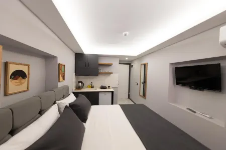 AYA LANGA HOTEL