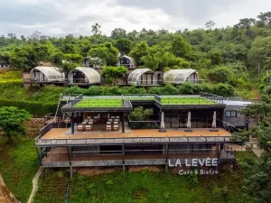 La Levée Resort