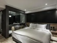 Autumn Willow Hotel Hotels near Chonglun Park