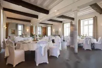 Burg Obbendorf Hotels in Julich