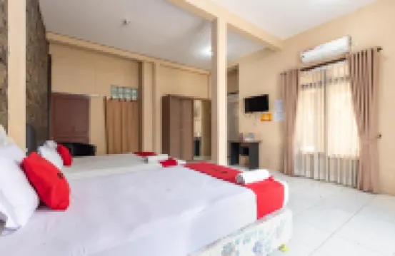 RedDoorz @ Soekarno Hatta Indah