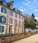 Hôtel du Port Hotels in 