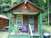 Pine Crest Motel & Cabins