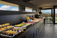 Hotel Castillo De Gorraiz & Spa - breakfast