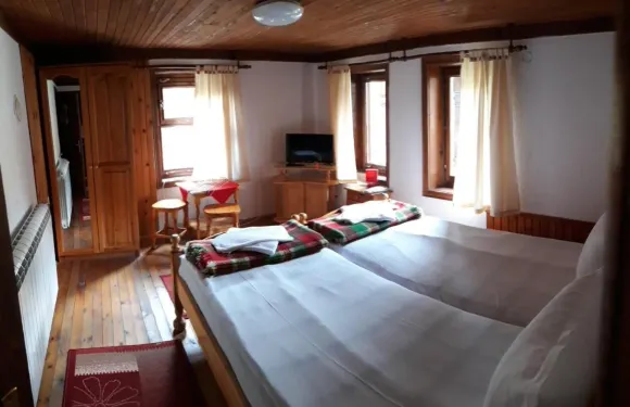 塞拉福瓦招待所