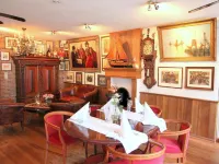 Hotel & Restaurant de Fortuna Hotels in Hoorn