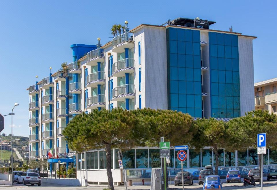 hotel overview picture