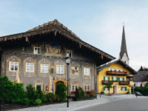 Aja Garmisch-Partenkirchen Hotels near Wank Mountain