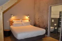 Logis Auberge de Pont Calleck Hotels in Plouay