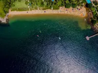 Feiticeira Guesthouse Hotels in Ilhabela