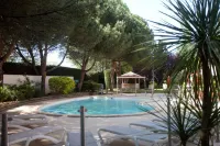 Hôtel Mercure Bordeaux Aéroport - Swimmingpools