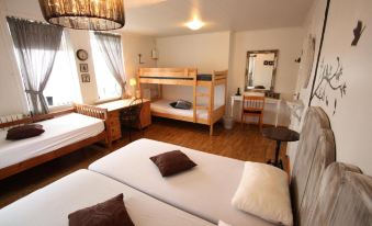 Dalvík Hostel Gimli