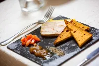 Hotel les Trois Lys Hotels in Crouzilles