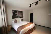 Amosa Liège City Centre Apart Regence 17 Các khách sạn ở 