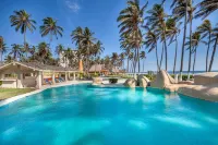 Villas San Vicente - مسبح خاص