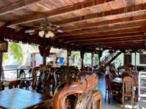 Khach san Sao Mai 檳知酒店