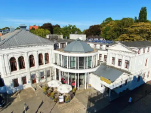 ホテル アム シュロス アウリッヒ アウリッヒのホテル