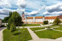 Hotel Schyrenhof Hotels in Petershausen